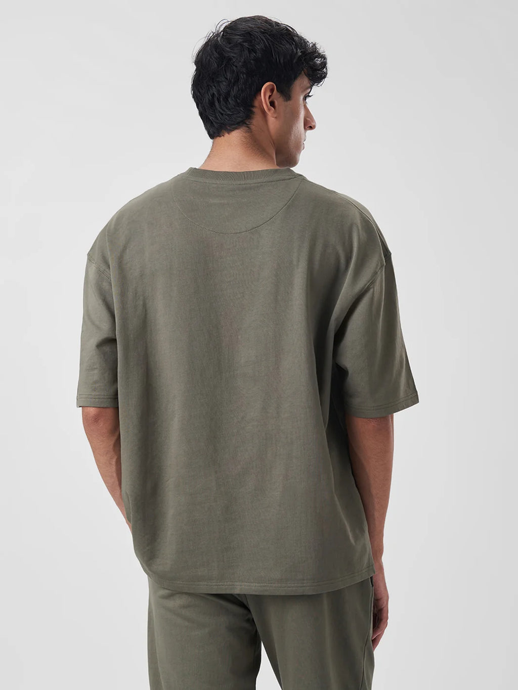 SOLIDS Men's Oversized T Shirt Dusty Olive - ZAVE