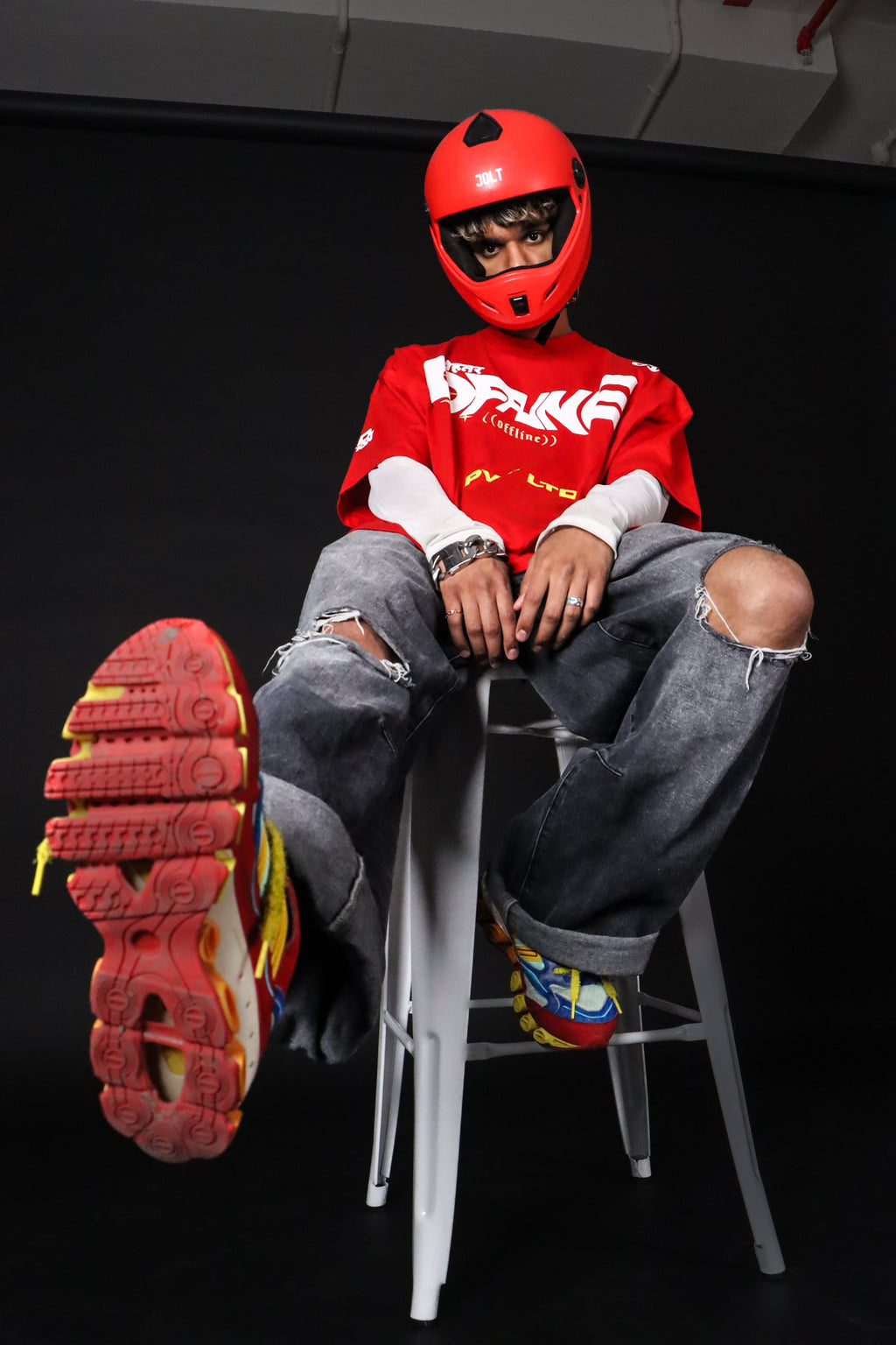 PVT LTD Behtar Offline Tee - ZAVE