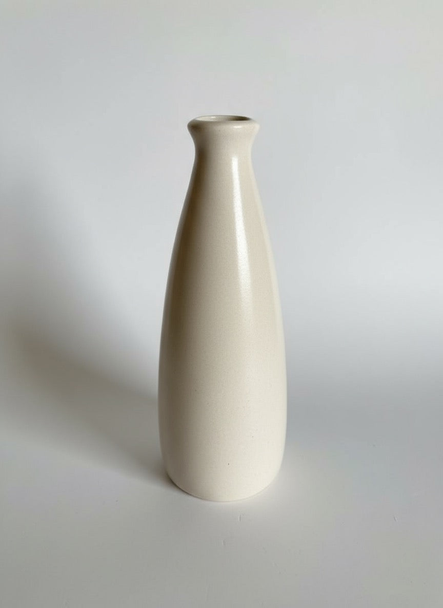 Zave Minimalist Ceramic Bud Vase / Single Stem Bottle Vase