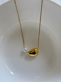 Zave Asymmetrical Pearl and Gold Pebble Necklace