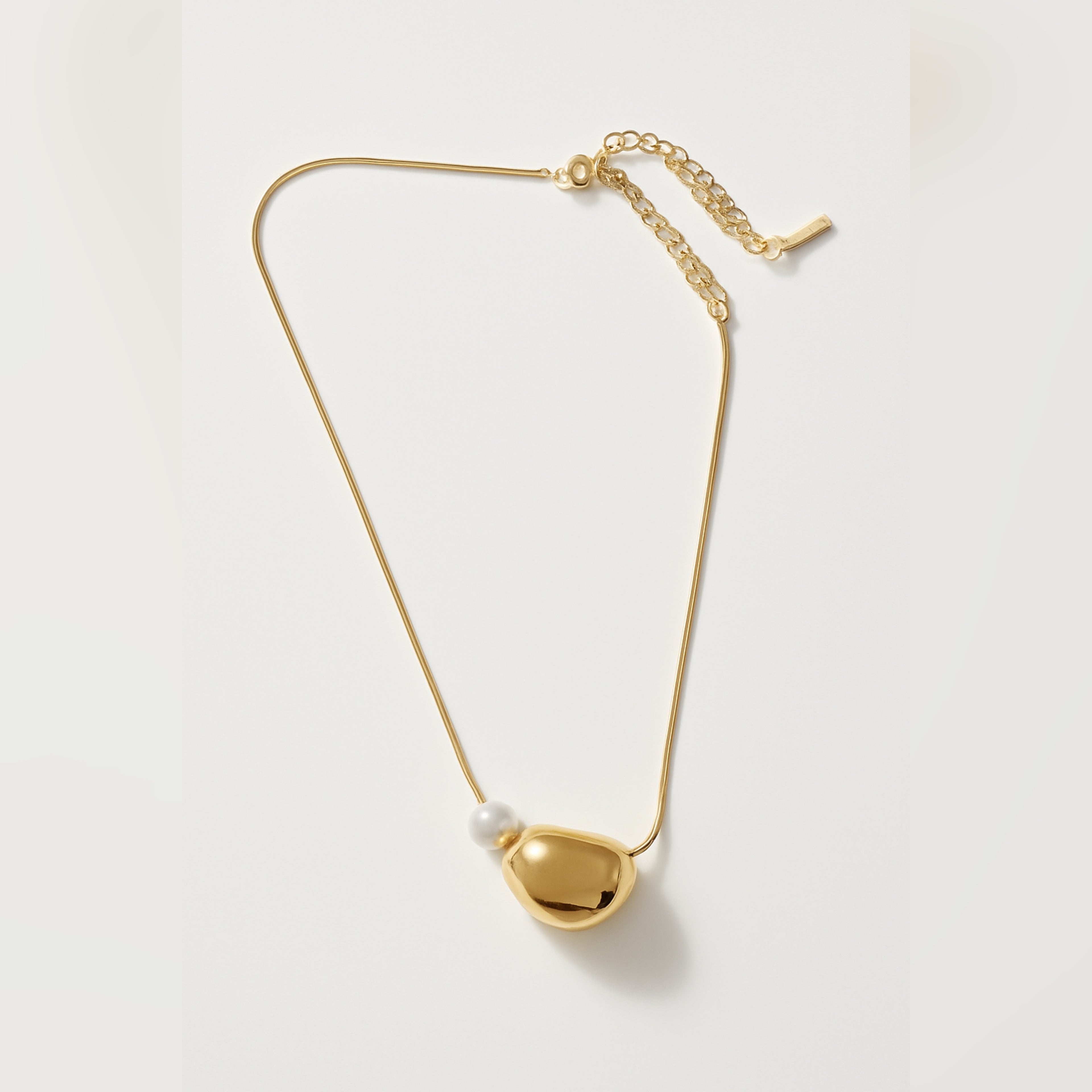 Zave Asymmetrical Pearl and Gold Pebble Necklace