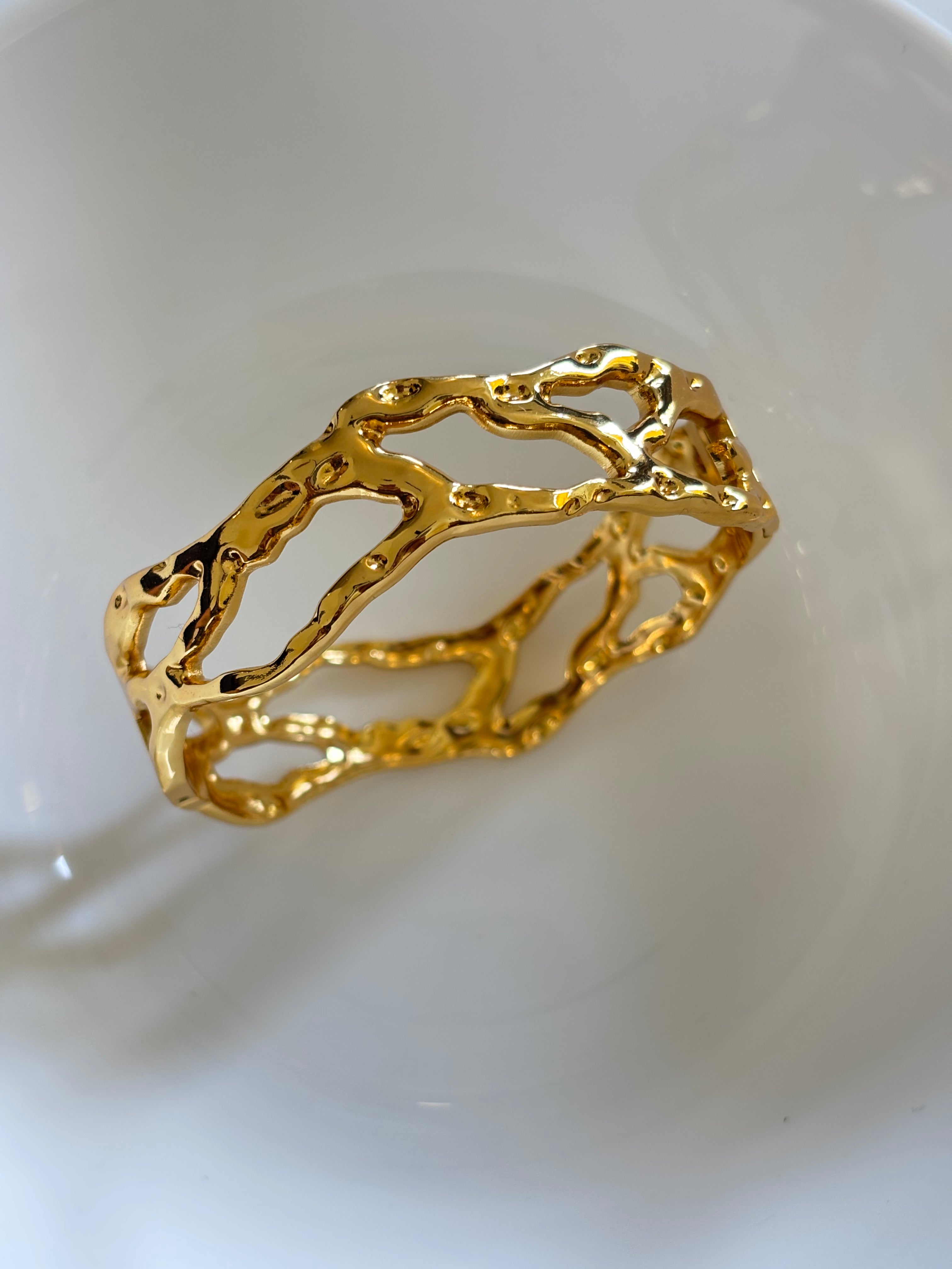 Zave Organic Statement Bangle