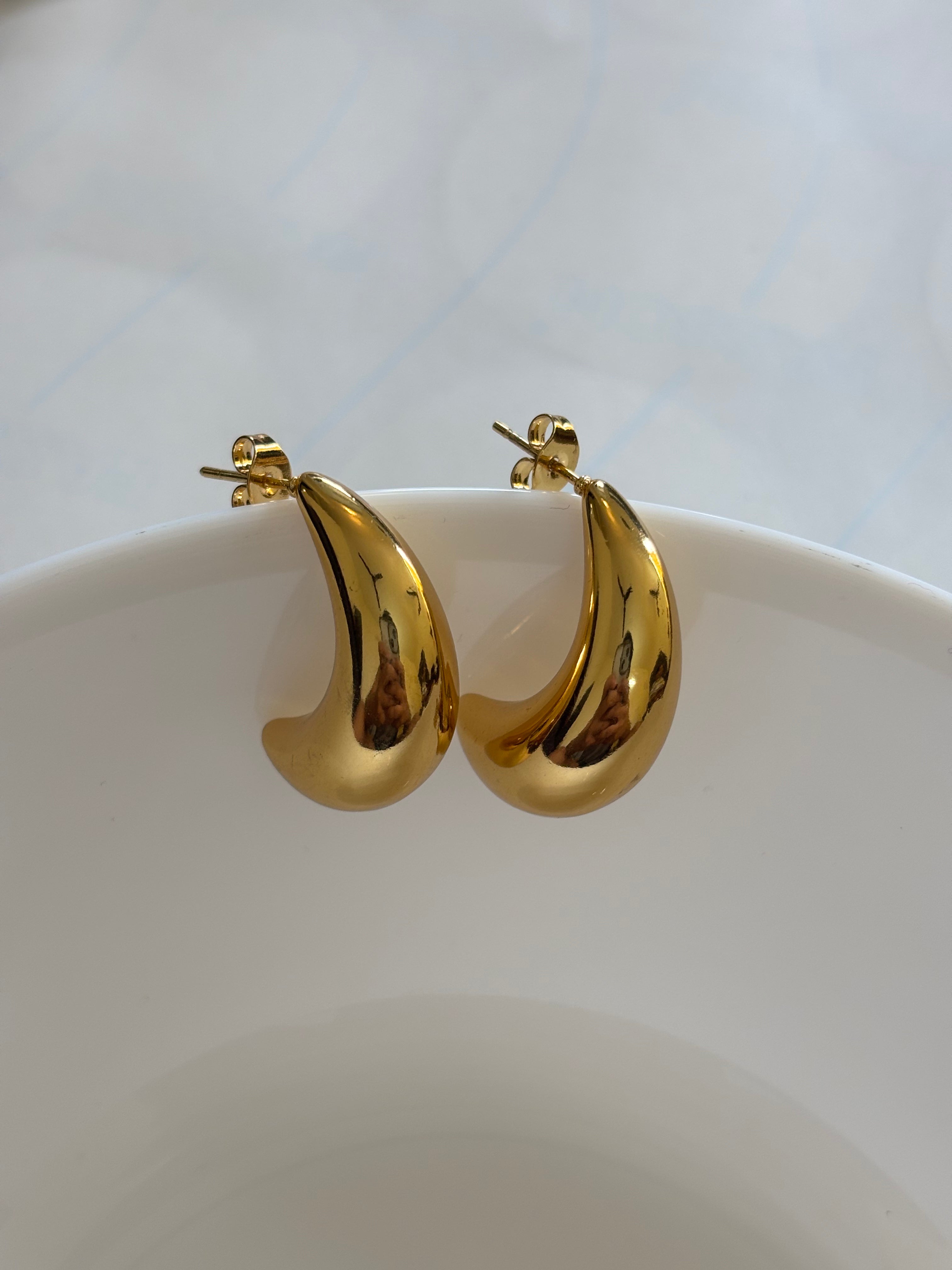 Zave Crescent Stud Earrings
