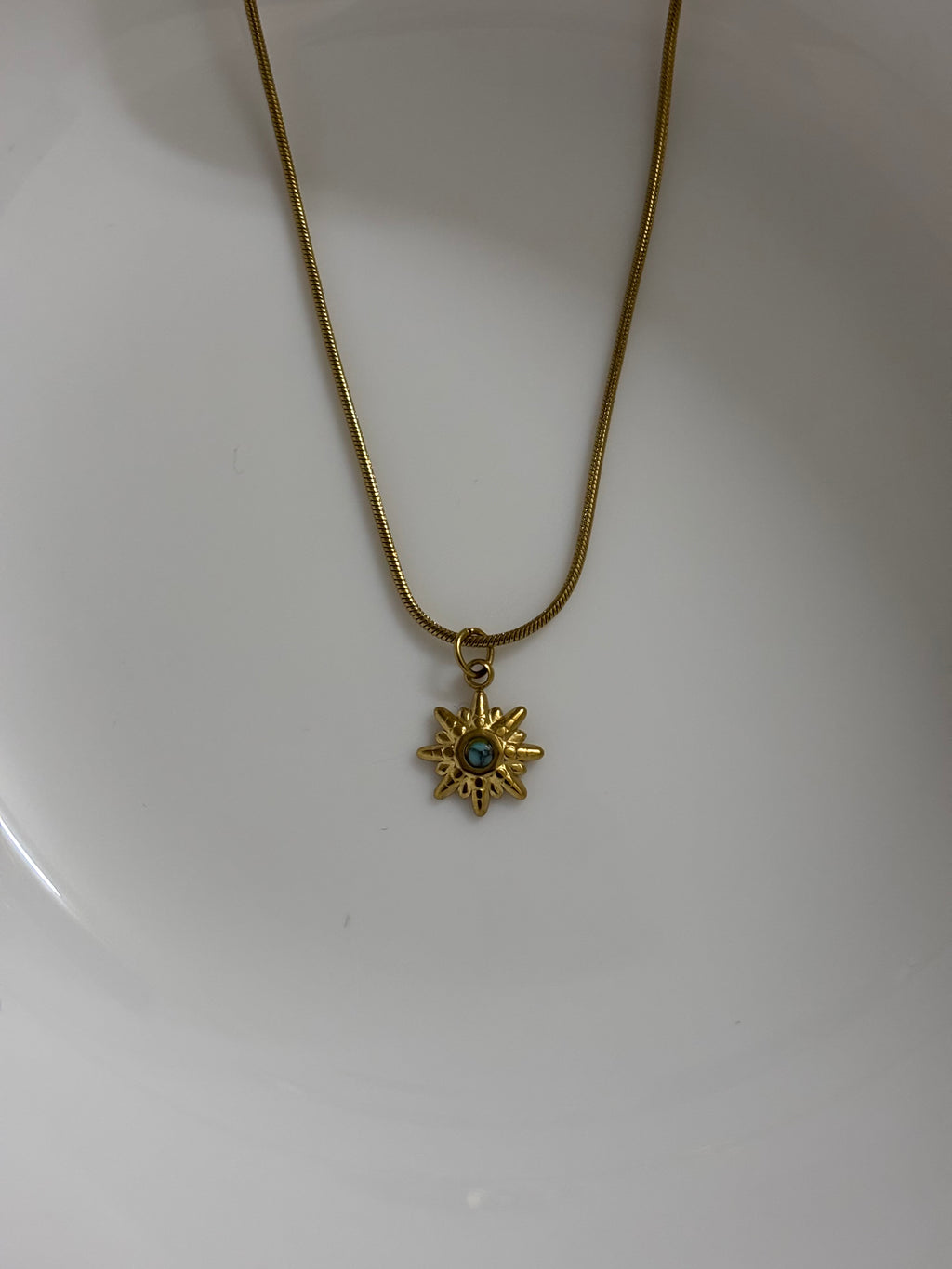 ZAVE Sunbeam Aura Pendant