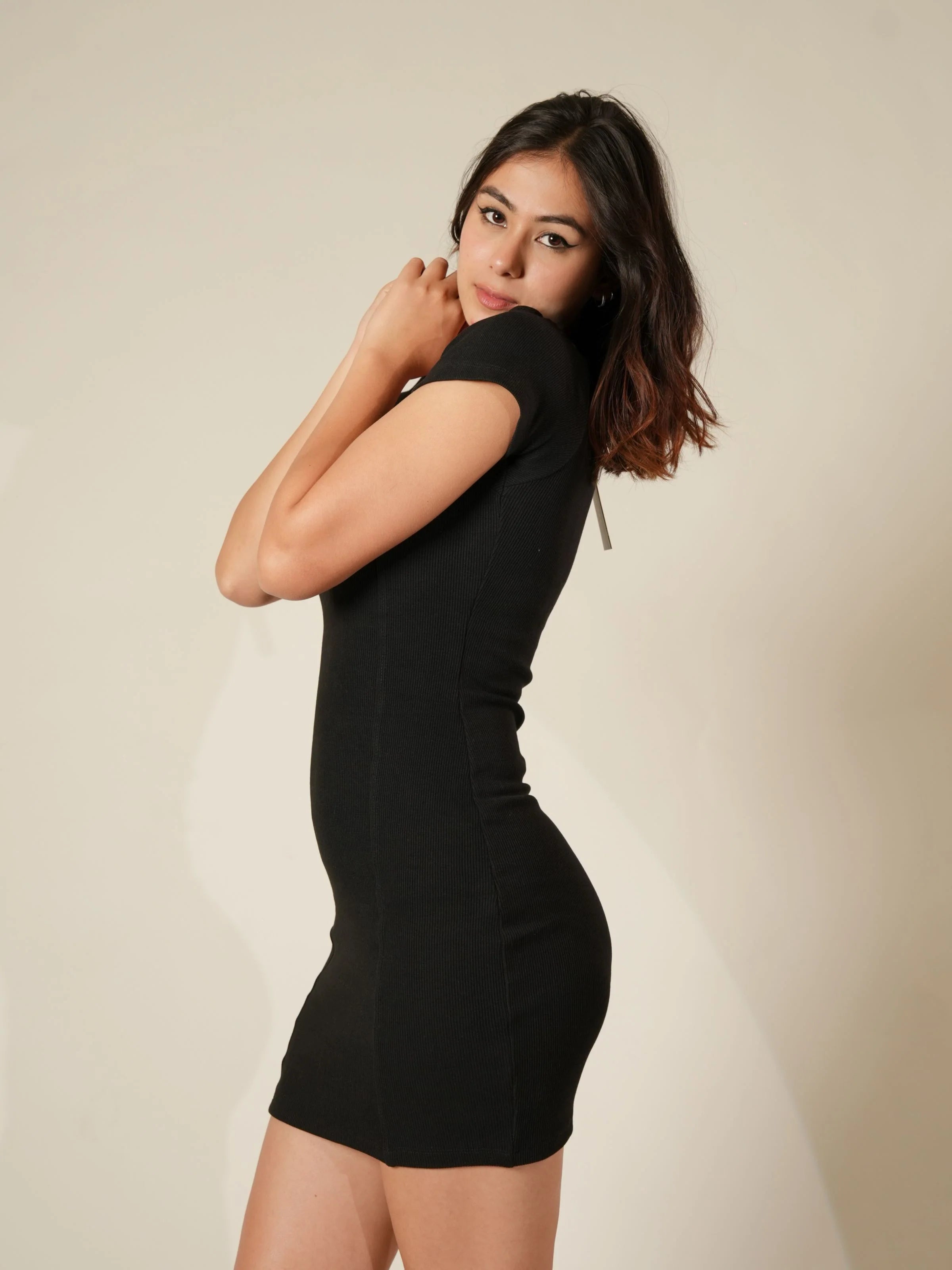 Burger Bae - Veronica Dress (Women Bodycon Square Neck Dress) : Black For Women